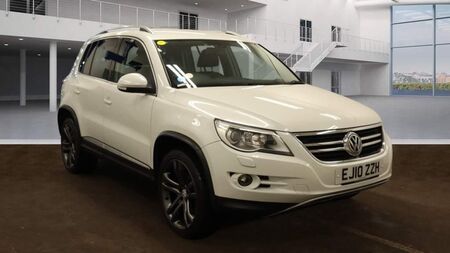 VOLKSWAGEN TIGUAN 2.0 TDI Summit DSG 4WD Euro 5 5dr